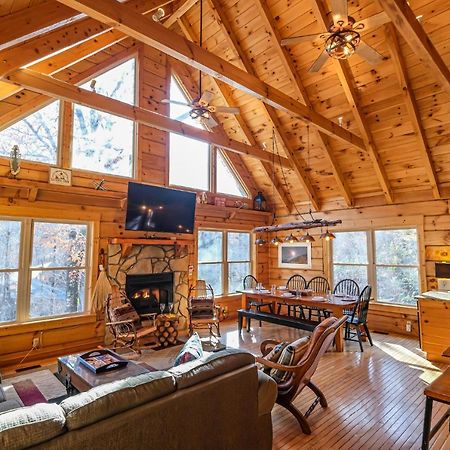 גטלינבורג Lazy Bear Lodge מראה חיצוני תמונה