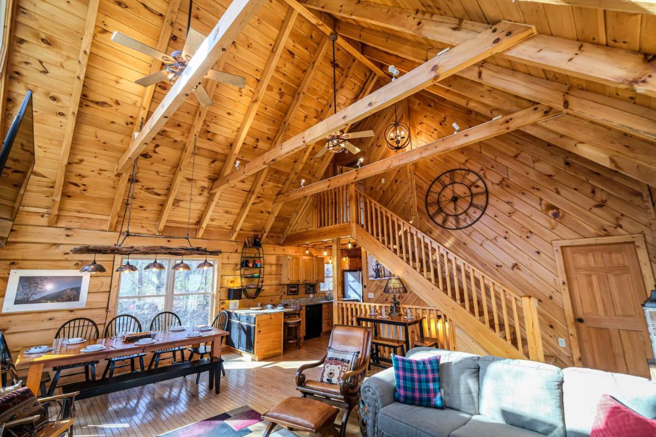 גטלינבורג Lazy Bear Lodge מראה חיצוני תמונה