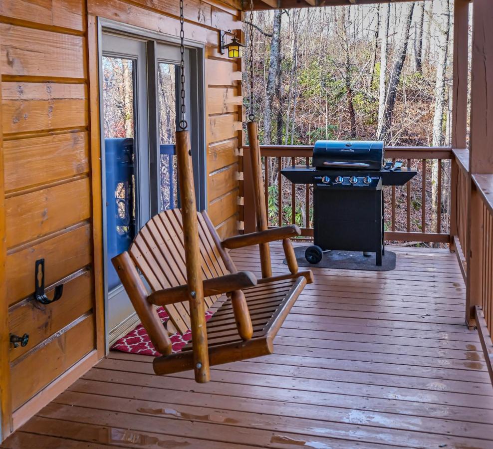 גטלינבורג Lazy Bear Lodge מראה חיצוני תמונה